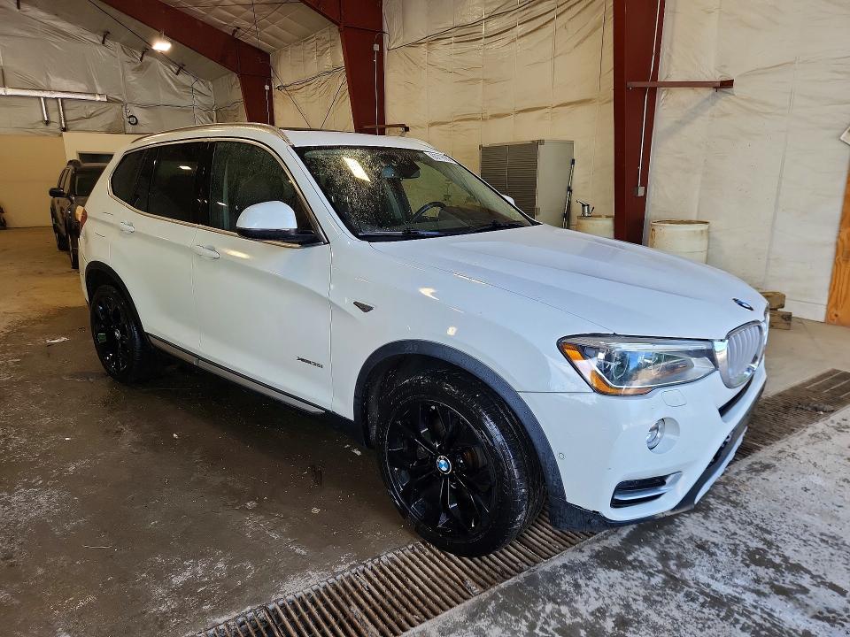 63716086 :رقم المزاد ، 5UXWX7C52F0K31351 vin ، 2015 Bmw X3 مزاد بيع