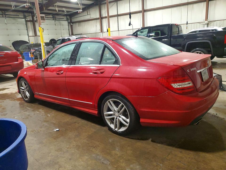 2014 Mercedes-benz C მანქანა იყიდება აუქციონზე, vin: WDDGF8AB4ER318367, აუქციონის ნომერი: 64297816