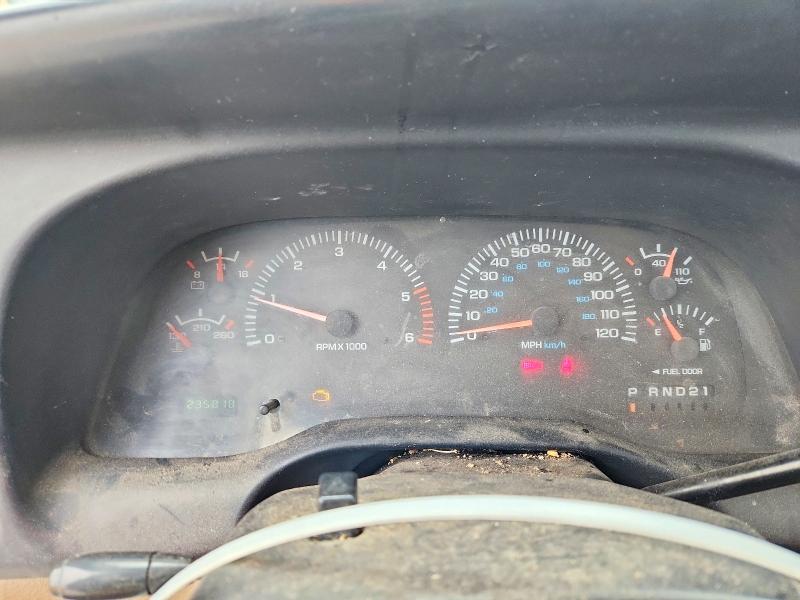 63686686 :رقم المزاد ، 1B7KF23Z21J252826 vin ، 2001 Dodge Ram 2500 مزاد بيع