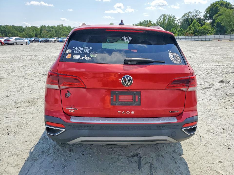 64757206 :رقم المزاد ، 3VVLX7B20NM049477 vin ، 2022 Volkswagen Taos مزاد بيع