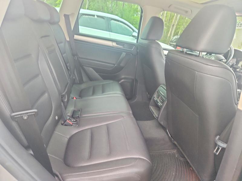 Продажа на аукционе авто 2015 Volkswagen Touareg, vin: WVGEP9BP8FD004200, номер лота: 65534676
