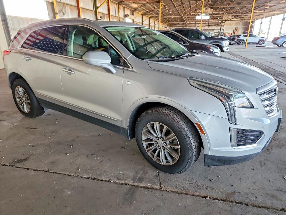 67110256 :رقم المزاد ، 1GYKNBRS5HZ197176 vin ، 2017 Cadillac Xt5 مزاد بيع