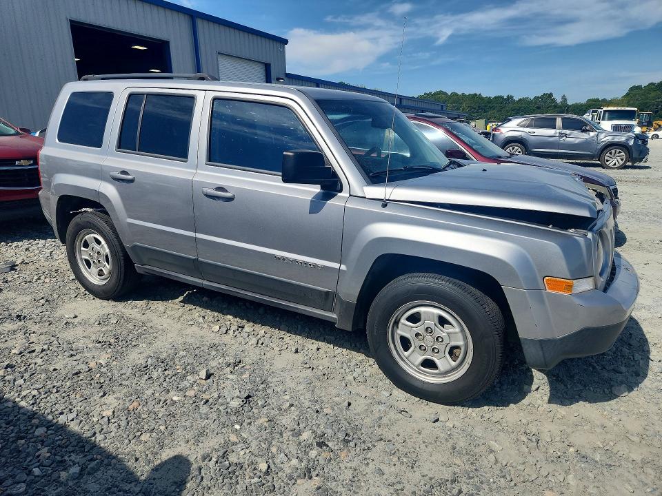 65518196 :رقم المزاد ، 1C4NJPBB0GD604175 vin ، 2016 Jeep Patriot مزاد بيع