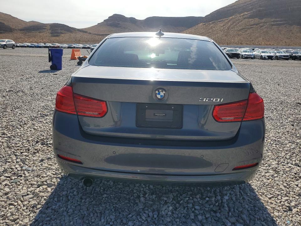 65218056 :رقم المزاد ، WBA8A9C53GK616265 vin ، 2016 Bmw 320 مزاد بيع