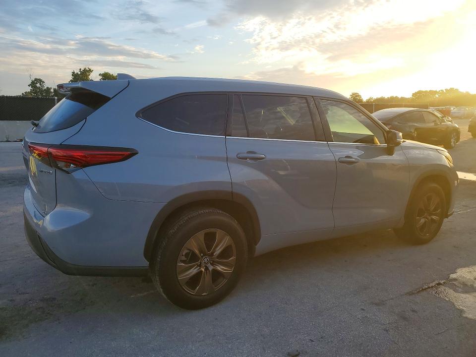 Aukcja sprzedaży 2022 Toyota Highlander Hybrid, vin: 5TDAARAH2NS514429, numer aukcji: 63430186