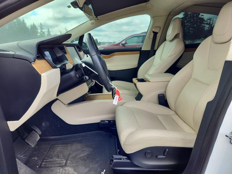 63329846 :رقم المزاد ، 5YJXCAE23KF157631 vin ، 2019 Tesla Model X مزاد بيع