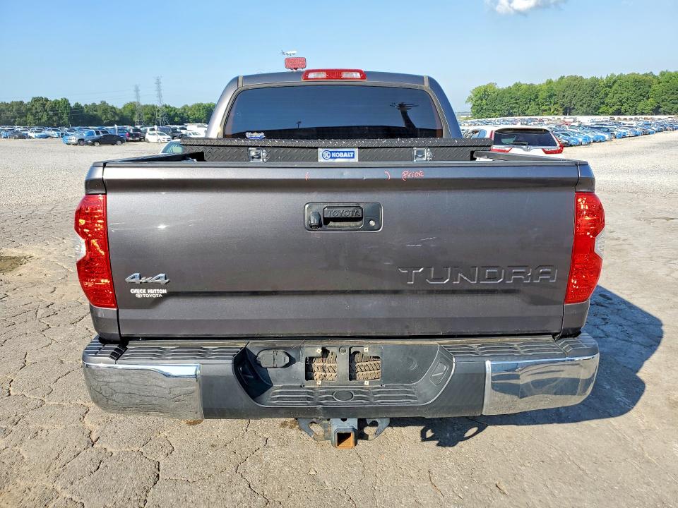 63848446 :رقم المزاد ، 5TFDW5F19GX552871 vin ، 2016 Toyota Tundra مزاد بيع