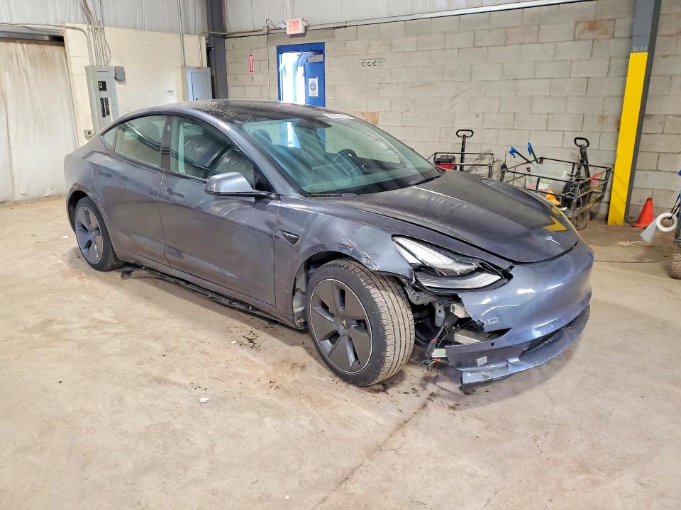Продаж на аукціоні авто 2022 Tesla Model 3, vin: 5YJ3E1EA8NF102239, номер лоту: 62952096