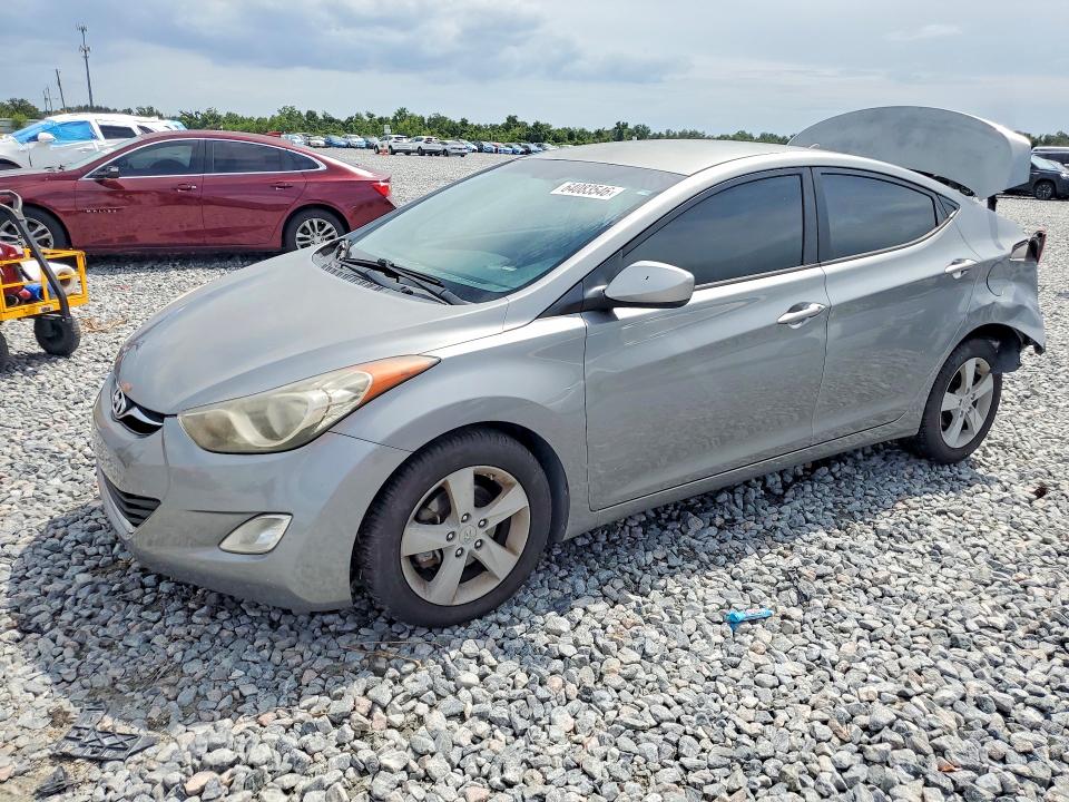 2013 Hyundai Elantra მანქანა იყიდება აუქციონზე, vin: KMHDH4AE0DU928817, აუქციონის ნომერი: 64083546