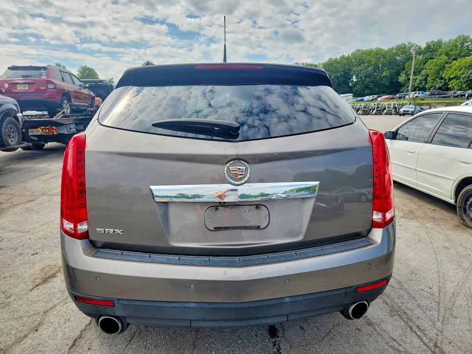 66374646 :رقم المزاد ، 3GYFNAEY3BS615308 vin ، 2011 Cadillac Srx مزاد بيع