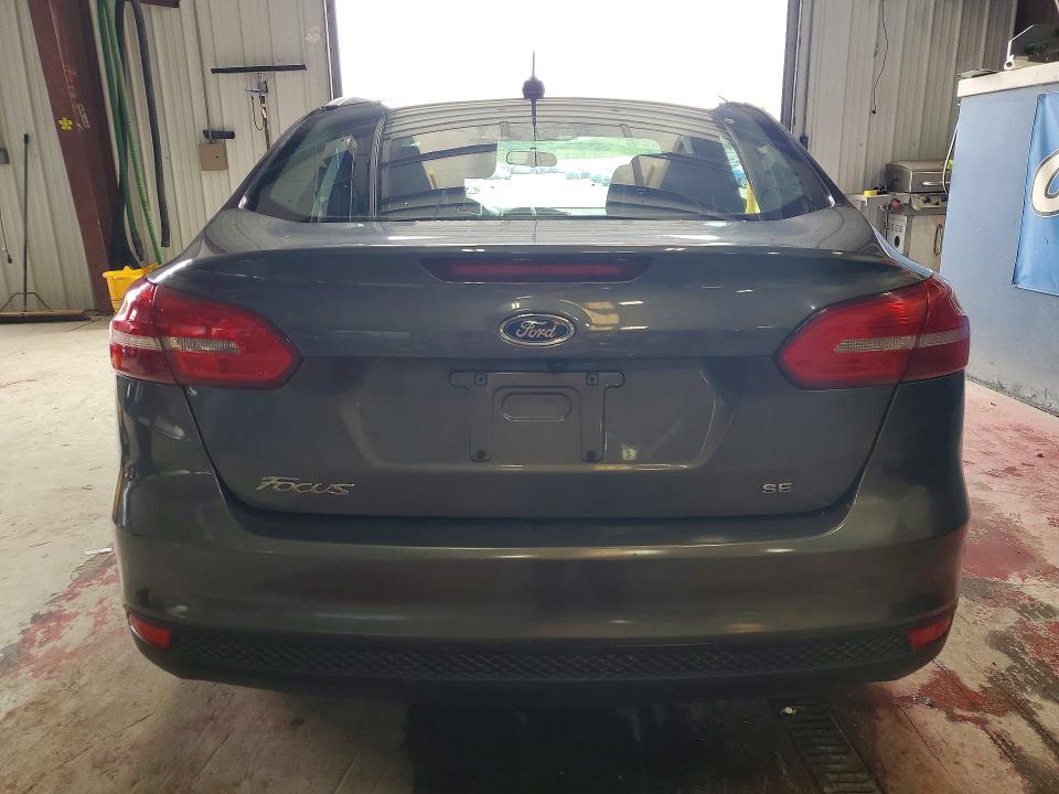 65595326 :رقم المزاد ، 1FADP3F26JL315981 vin ، 2018 Ford Focus مزاد بيع