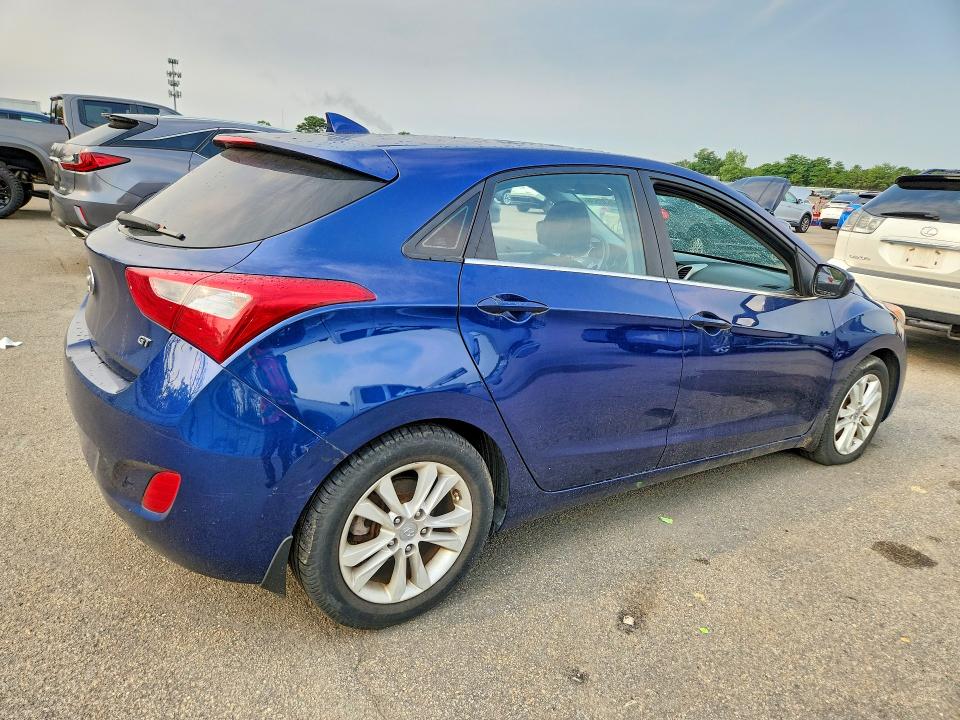 2013 Hyundai Elantra Gt მანქანა იყიდება აუქციონზე, vin: KMHD35LE6DU078452, აუქციონის ნომერი: 64630526