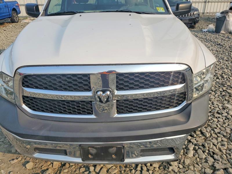 64881036 :رقم المزاد ، 3C6JR6DTXFG531431 vin ، 2015 Ram 1500 مزاد بيع