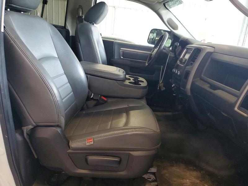 64465796 :رقم المزاد ، 3C6MR5AJ9JG242172 vin ، 2018 Ram 2500 مزاد بيع