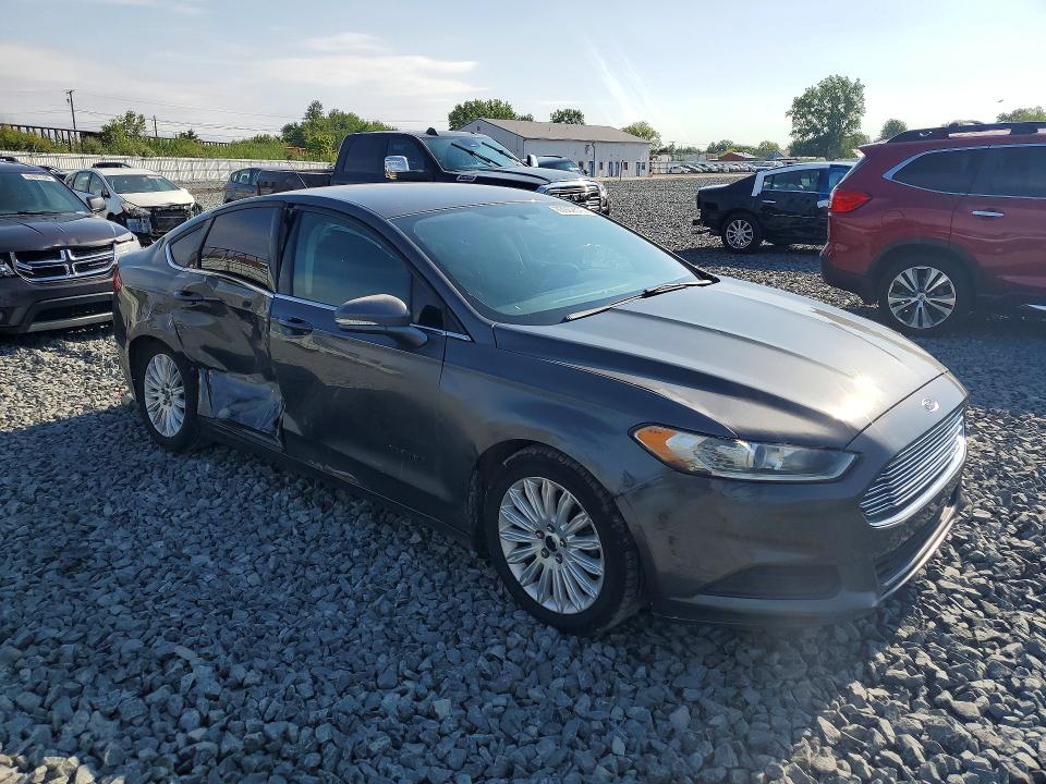 Продажа на аукционе авто 2016 Ford Fusion, vin: 3FA6P0LU5GR313159, номер лота: 63932576