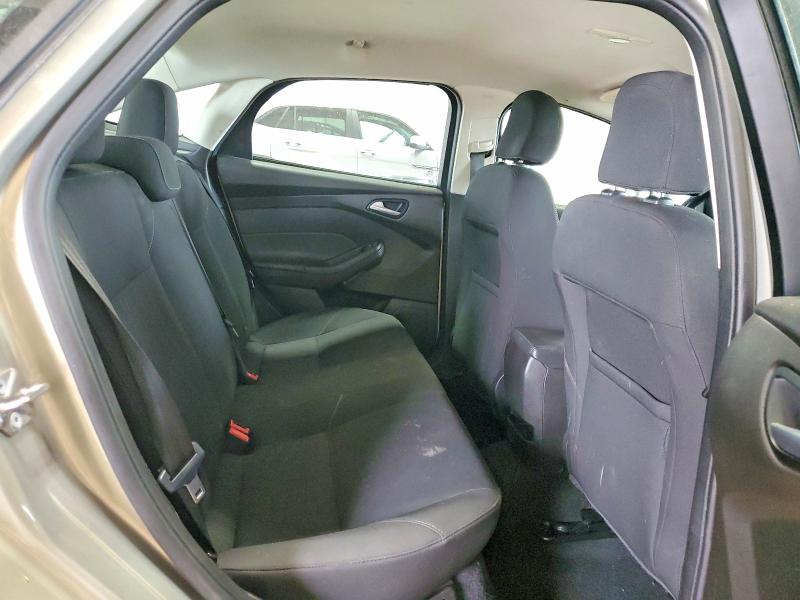 64402396 :رقم المزاد ، 1FADP3F28GL365726 vin ، 2016 Ford Focus مزاد بيع
