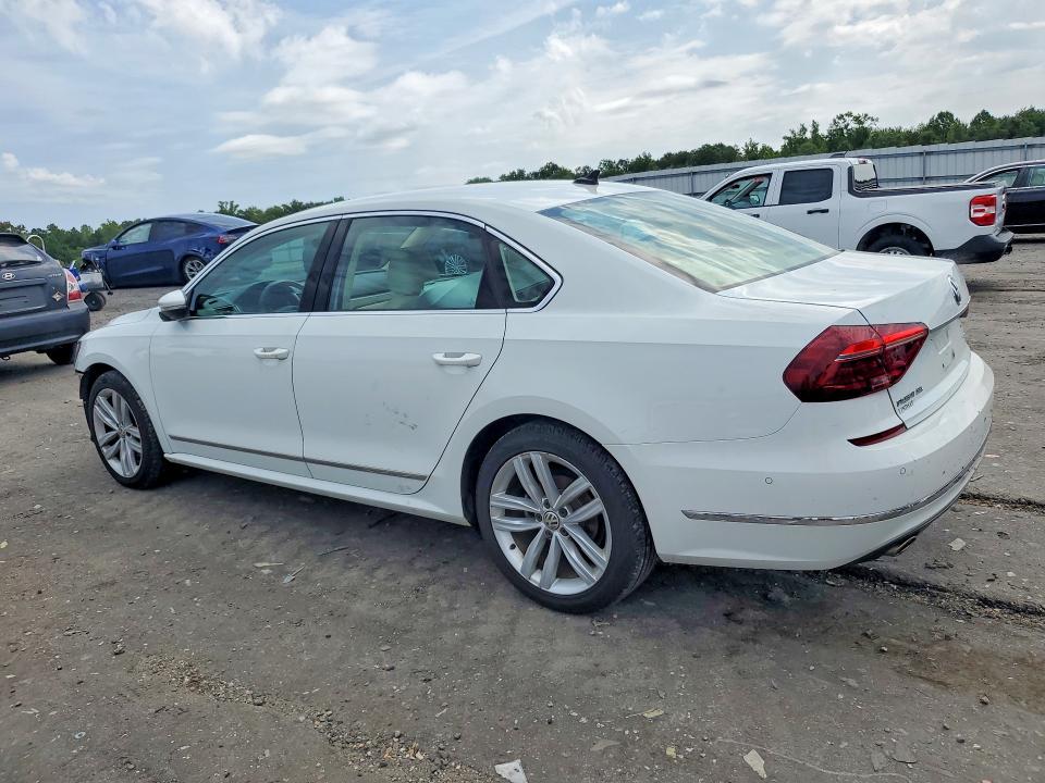 2018 Volkswagen Passat მანქანა იყიდება აუქციონზე, vin: 1VWCA7A33JC000261, აუქციონის ნომერი: 63123596
