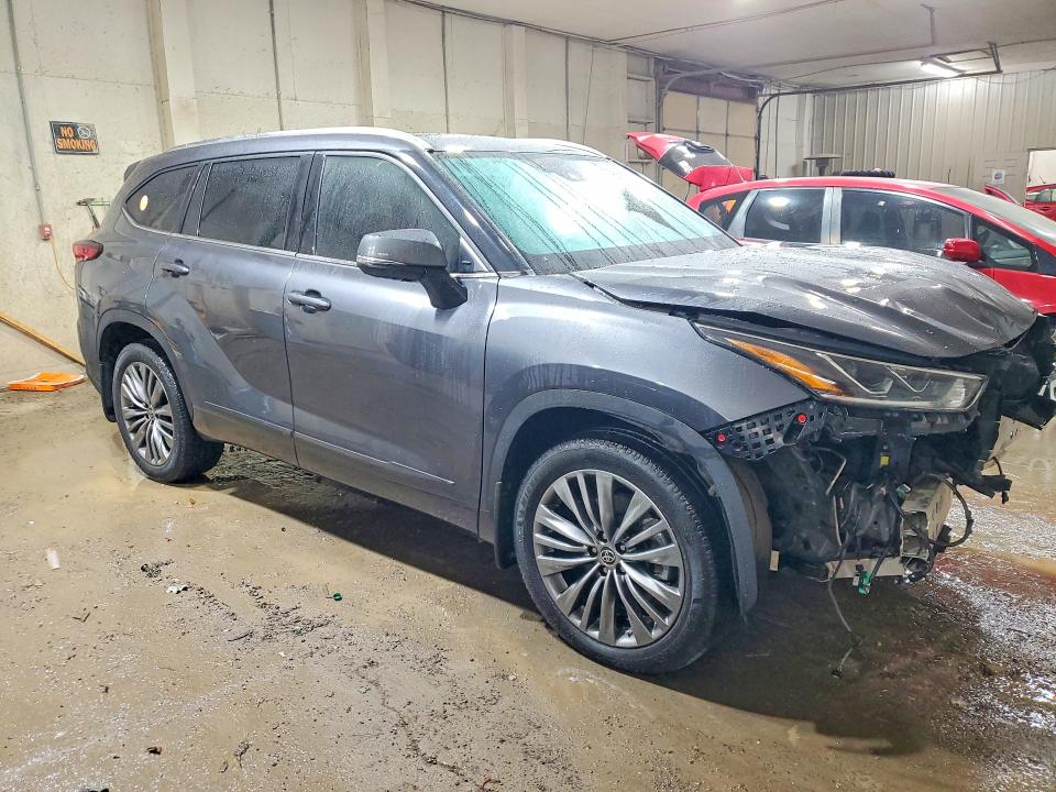 Продаж на аукціоні авто 2020 Toyota Highlander, vin: 5TDFZRBH7LS022845, номер лоту: 63792686
