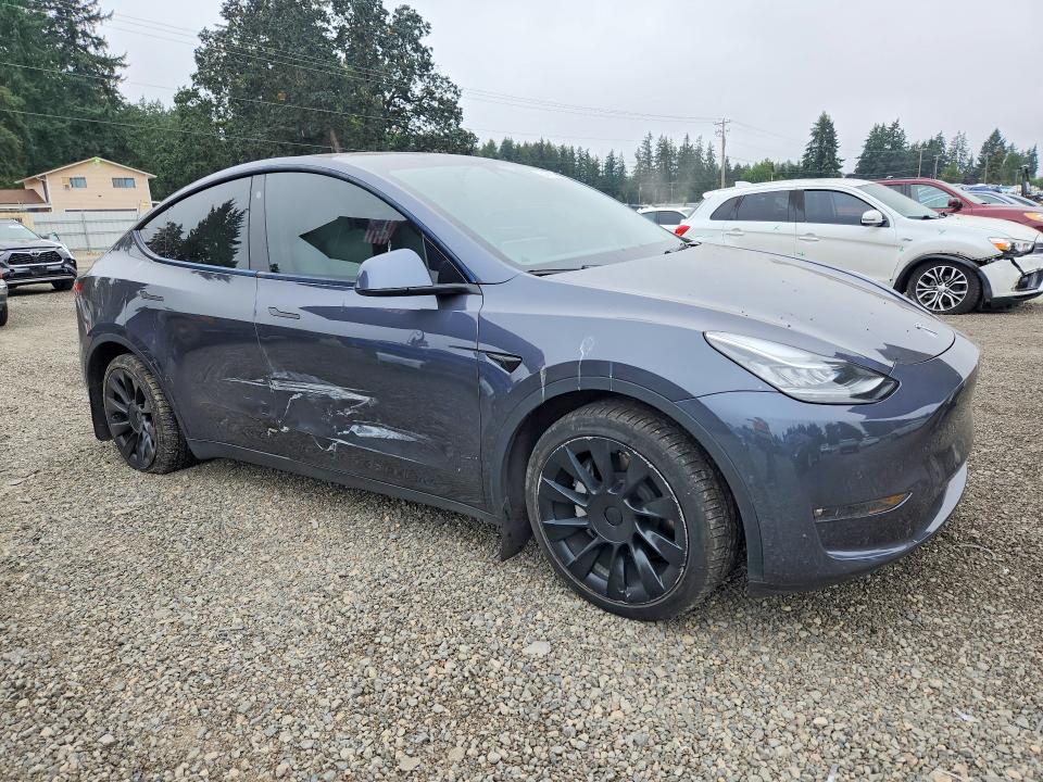 64479636 :رقم المزاد ، 5YJYGDEE4MF212580 vin ، 2021 Tesla Model Y مزاد بيع