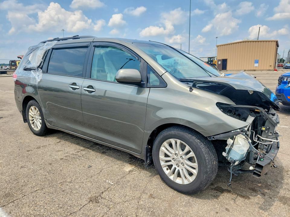 Aukcja sprzedaży 2012 Toyota Sienna, vin: 5TDYK3DC1CS232899, numer aukcji: 64170396