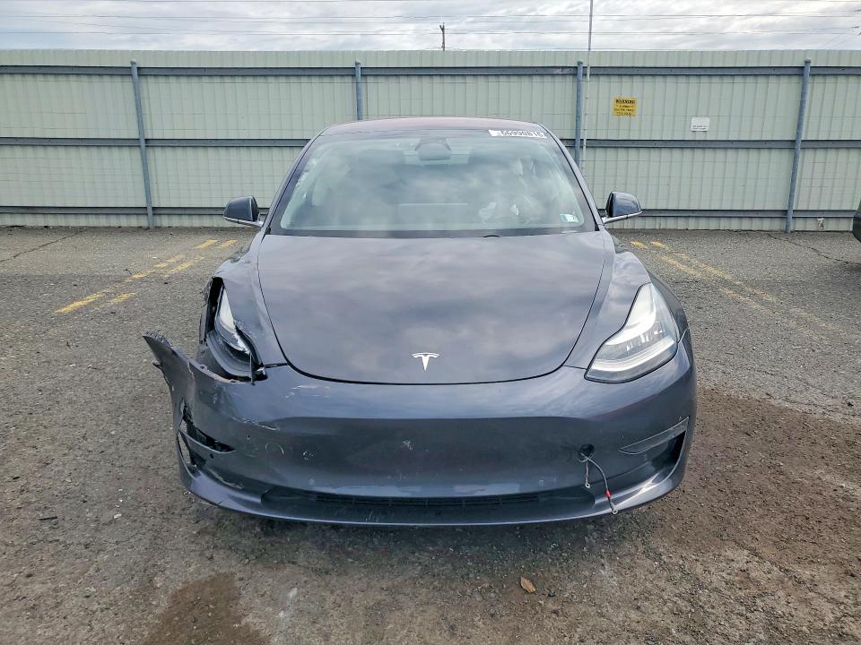 2018 Tesla Model 3 მანქანა იყიდება აუქციონზე, vin: 5YJ3E1EB3JF087099, აუქციონის ნომერი: 66990816