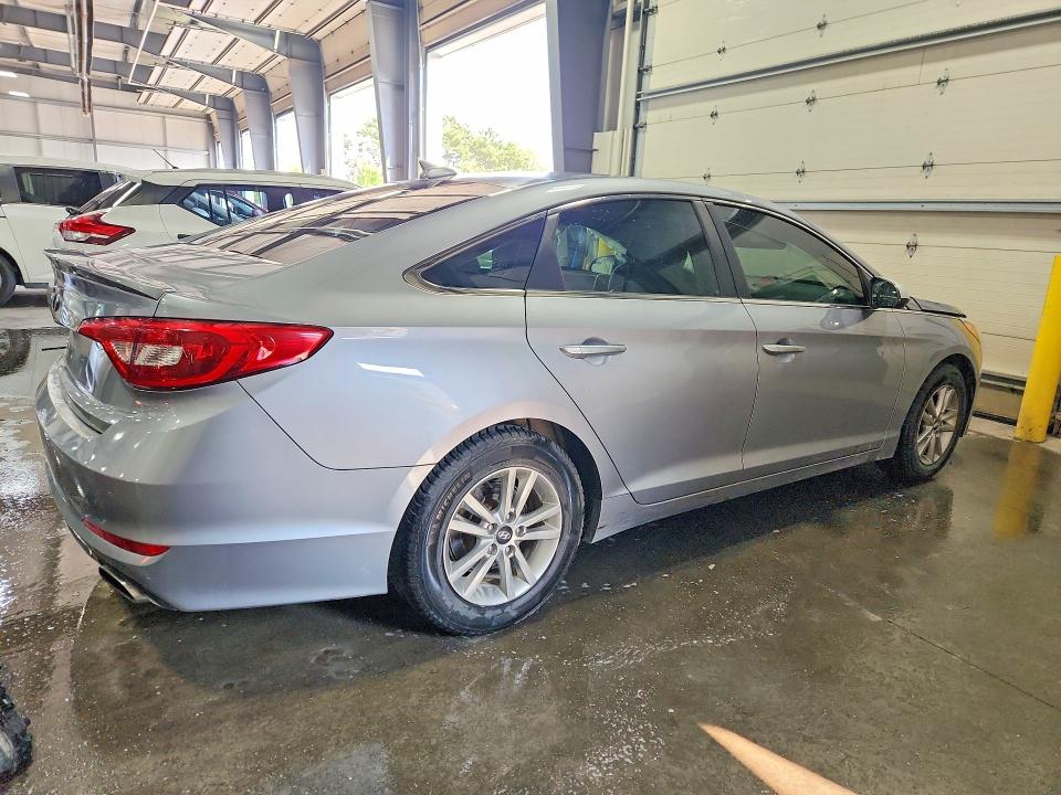 2015 Hyundai Sonata მანქანა იყიდება აუქციონზე, vin: 5NPE24AF9FH122944, აუქციონის ნომერი: 61452066