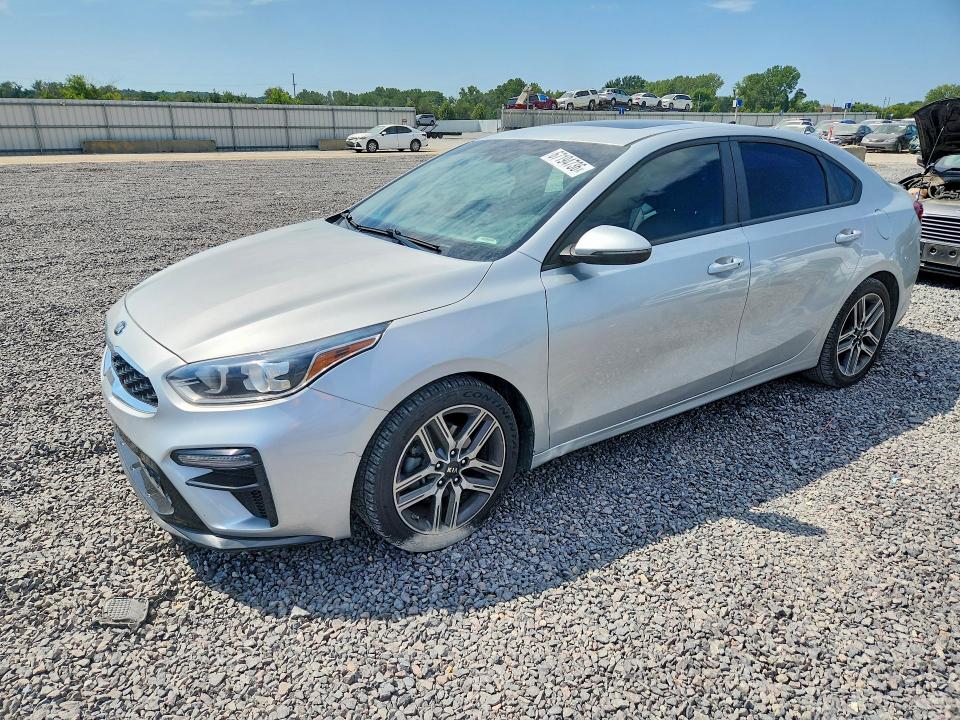 2020 Kia Forte მანქანა იყიდება აუქციონზე, vin: 3KPF54AD9LE214291, აუქციონის ნომერი: 67194736