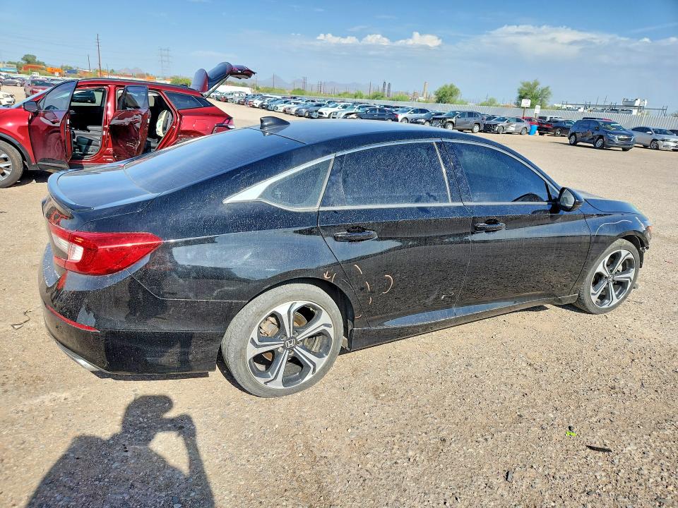 Aukcja sprzedaży 2018 Honda Accord, vin: 1HGCV1F37JA267980, numer aukcji: 63786736