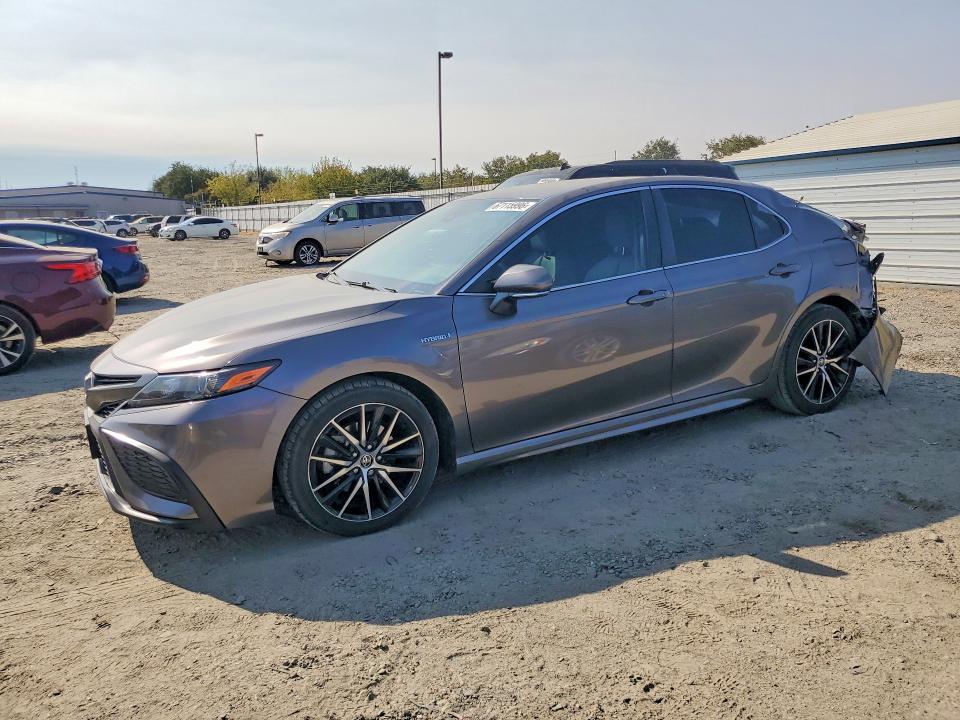Aukcja sprzedaży 2021 Toyota Camry, vin: 4T1G31AK2MU031868, numer aukcji: 67115996