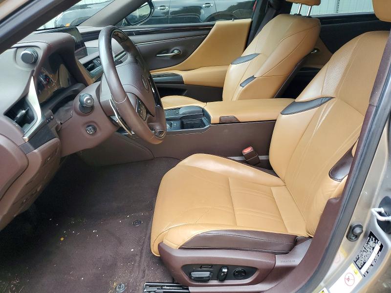 64184236 :رقم المزاد ، 58ABZ1B16KU023292 vin ، 2019 Lexus Es مزاد بيع