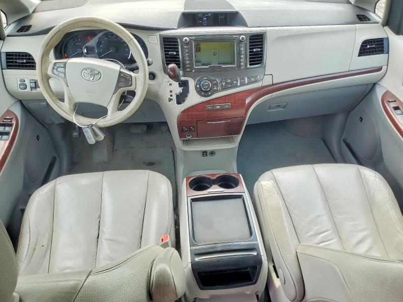 2011 Toyota Sienna მანქანა იყიდება აუქციონზე, vin: 5TDYK3DC6BS039551, აუქციონის ნომერი: 64137136