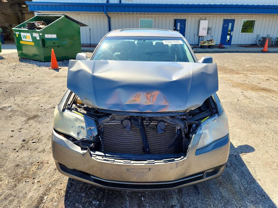 2006 Toyota Avalon მანქანა იყიდება აუქციონზე, vin: 4T1BK36B76U106214, აუქციონის ნომერი: 63687846