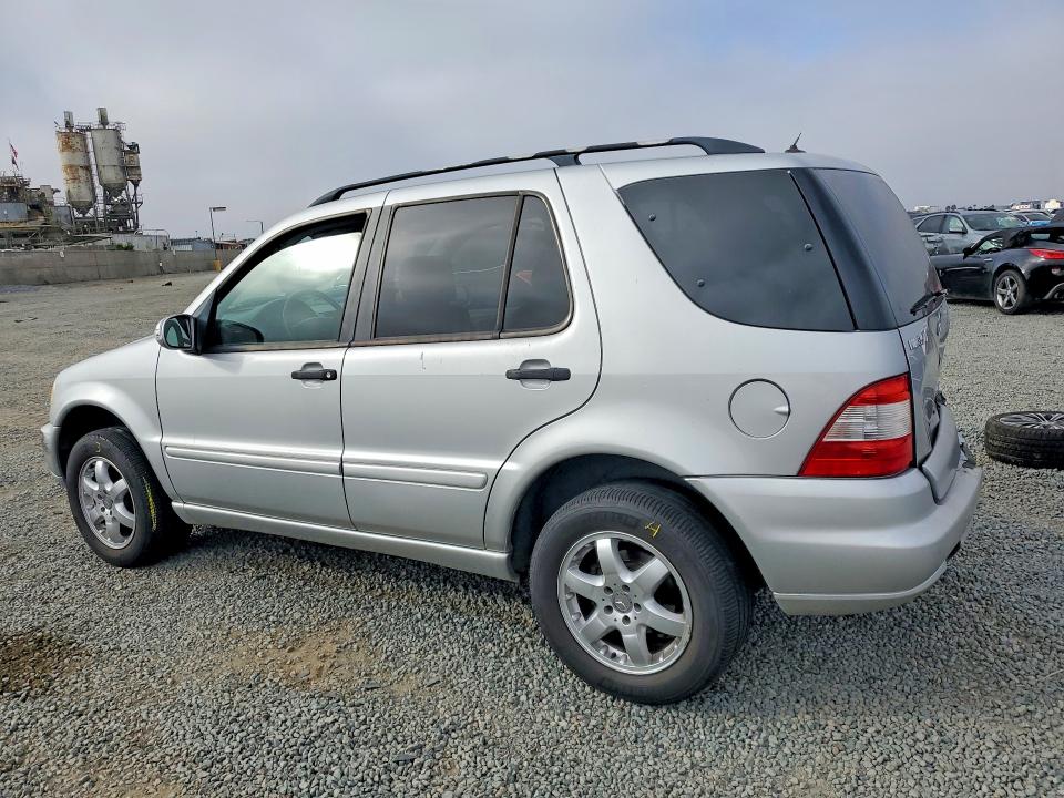65236346 :رقم المزاد ، 4JGAB57E23A439109 vin ، 2003 Mercedes-benz Ml مزاد بيع