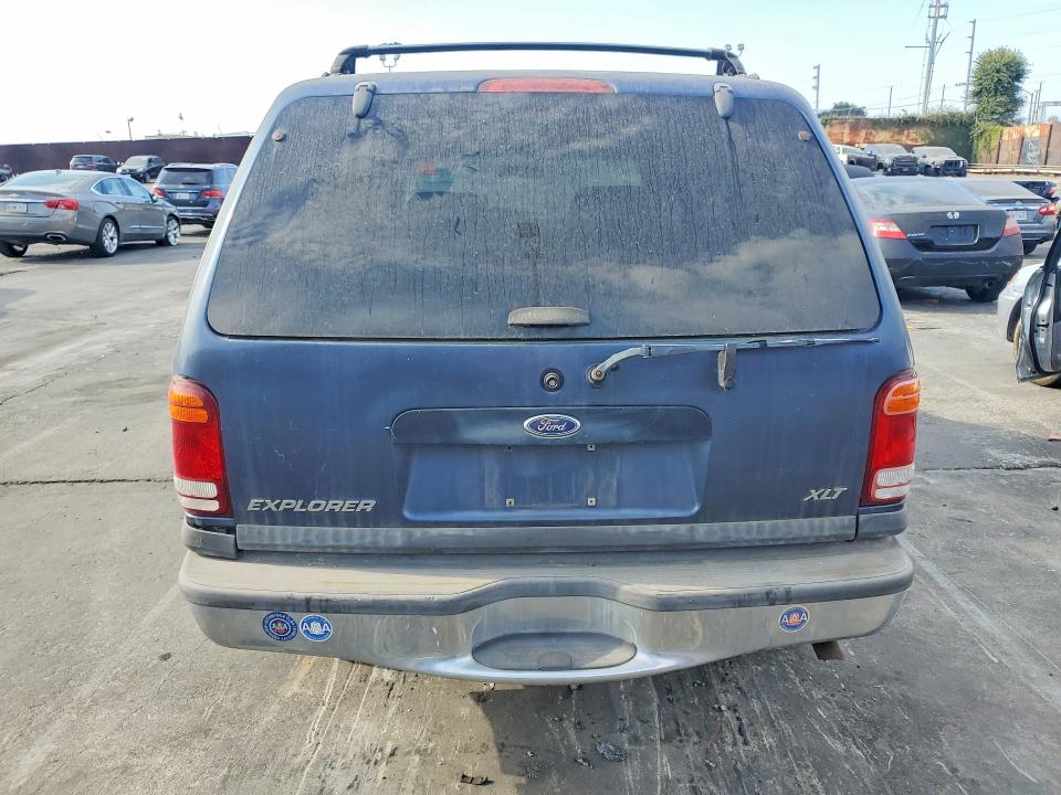 64715266 :رقم المزاد ، 1FMZU63E8YUB38827 vin ، 2000 Ford Explorer مزاد بيع