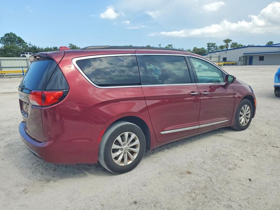 65876776 :رقم المزاد ، 2C4RC1BG6HR534068 vin ، 2017 Chrysler Pacifica مزاد بيع