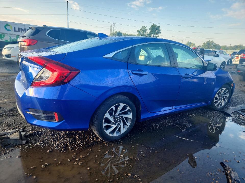 Продажа на аукционе авто 2018 Honda Civic, vin: 19XFC2F72JE026576, номер лота: 64012176