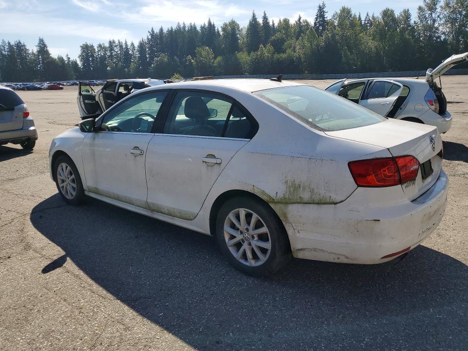 67362926 :رقم المزاد ، 3VWDP7AJ0DM428714 vin ، 2013 Volkswagen Jetta مزاد بيع