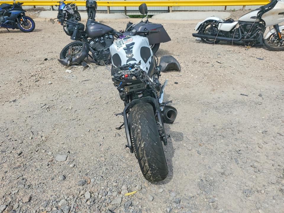 2015 Suzuki Gsx-r600 მანქანა იყიდება აუქციონზე, vin: JS1GN7FA6F2101303, აუქციონის ნომერი: 66612666