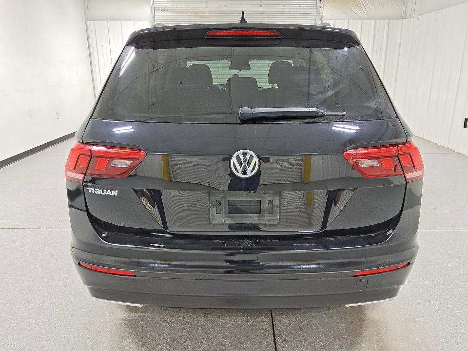 Продажа на аукционе авто 2020 Volkswagen Tiguan, vin: 3VV1B7AX7LM180681, номер лота: 64933606