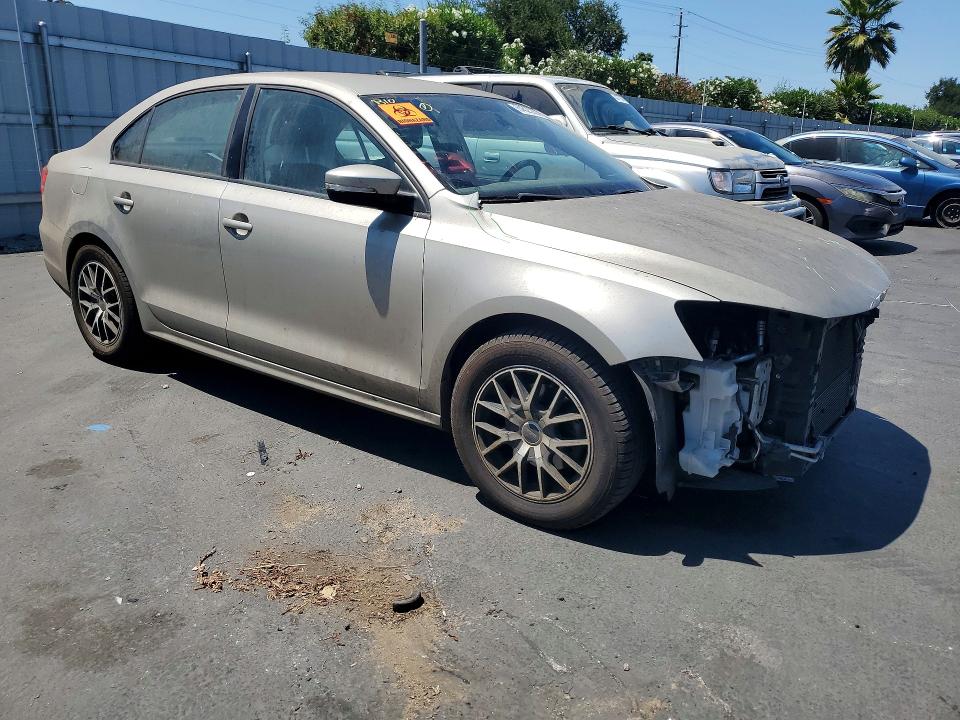 2014 Volkswagen Jetta მანქანა იყიდება აუქციონზე, vin: 3VWD17AJ9EM221371, აუქციონის ნომერი: 64325936