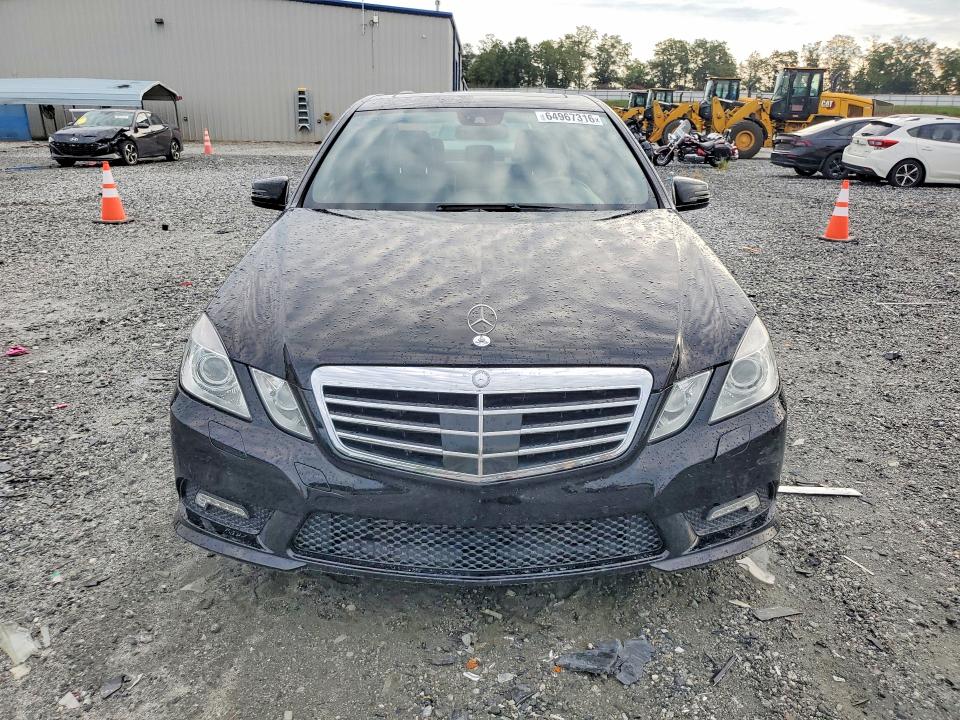 64967316 :رقم المزاد ، WDDHF2EB6BA455817 vin ، 2011 Mercedes-benz E مزاد بيع
