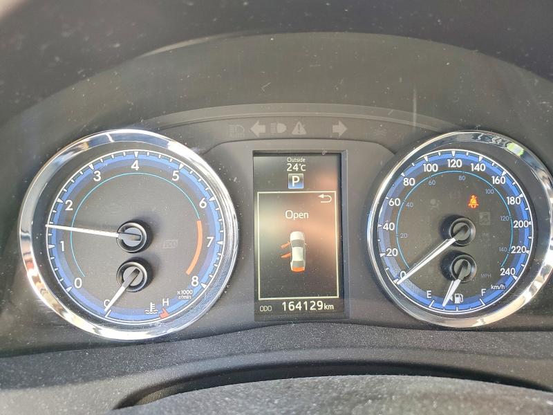 66108546 :رقم المزاد ، 2T1BURHE3HC957337 vin ، 2017 Toyota Corolla مزاد بيع