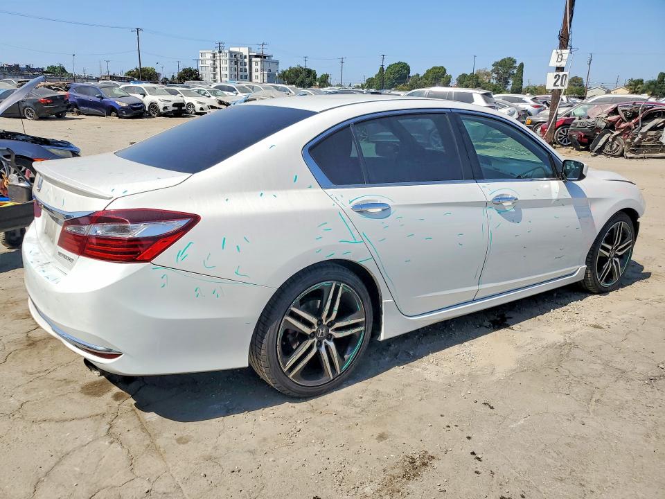 64496336 :رقم المزاد ، 1HGCR2F57HA308162 vin ، 2017 Honda Accord مزاد بيع