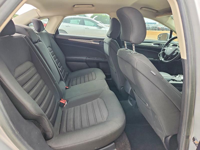 63323346 :رقم المزاد ، 3FA6P0H72JR197929 vin ، 2018 Ford Fusion مزاد بيع