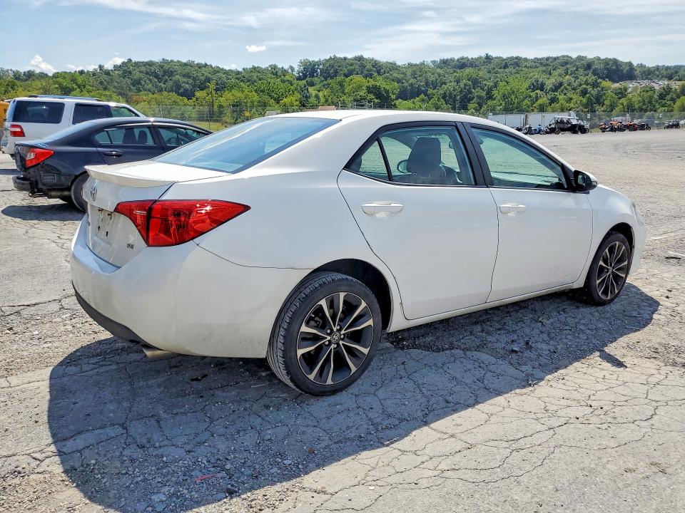 65879366 :رقم المزاد ، 2T1BURHE3JC046544 vin ، 2018 Toyota Corolla مزاد بيع