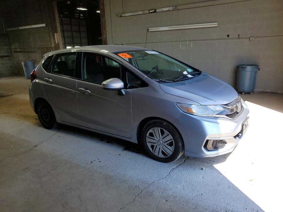 2018 Honda Fit მანქანა იყიდება აუქციონზე, vin: 3HGGK5H49JM735413, აუქციონის ნომერი: 63861546