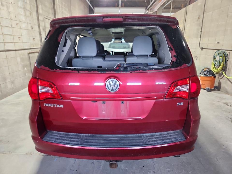 Продаж на аукціоні авто 2014 Volkswagen Routan, vin: 2C4RVABG0ER134738, номер лоту: 64799606