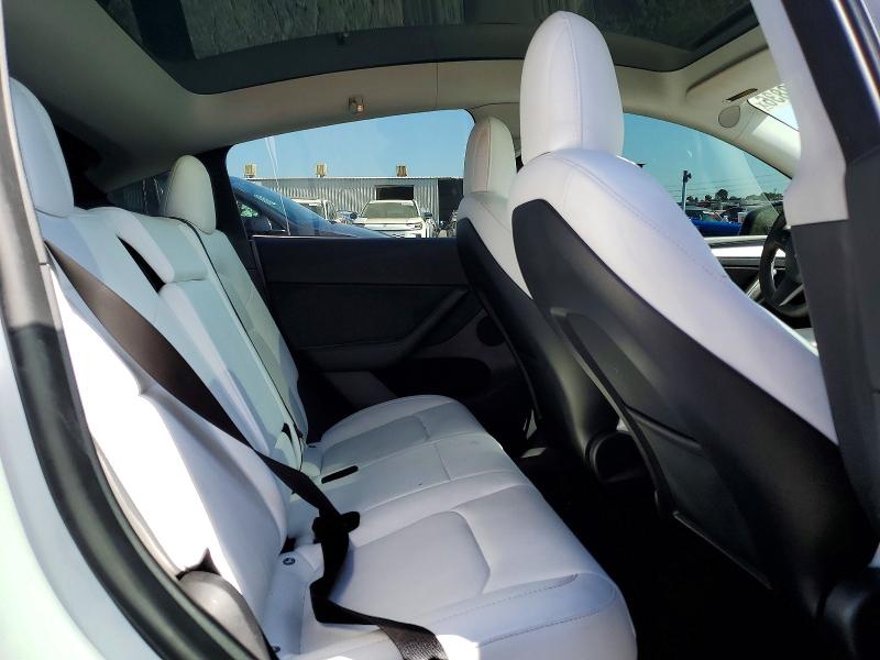 64040836 :رقم المزاد ، 7SAYGDEF3NF537251 vin ، 2022 Tesla Model Y مزاد بيع