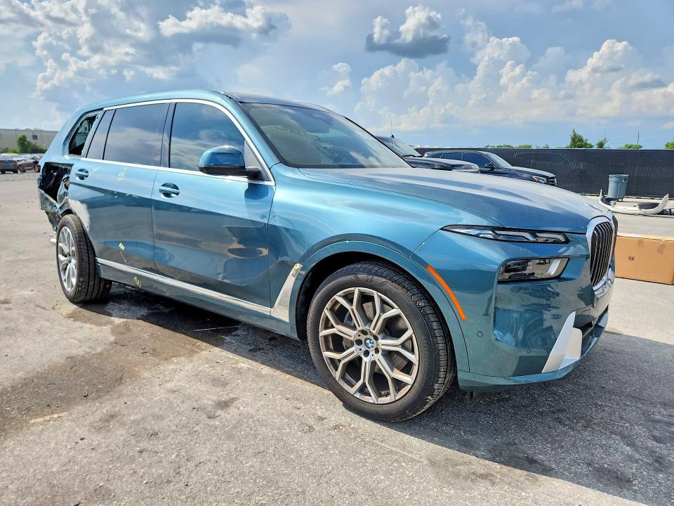 64974996 :رقم المزاد ، 5UX23EM06S9Y17123 vin ، 2025 Bmw X7 مزاد بيع