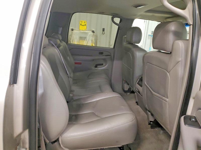 Продаж на аукціоні авто 2005 Chevrolet Suburban, vin: 3GNEC16Z45G194101, номер лоту: 64251026